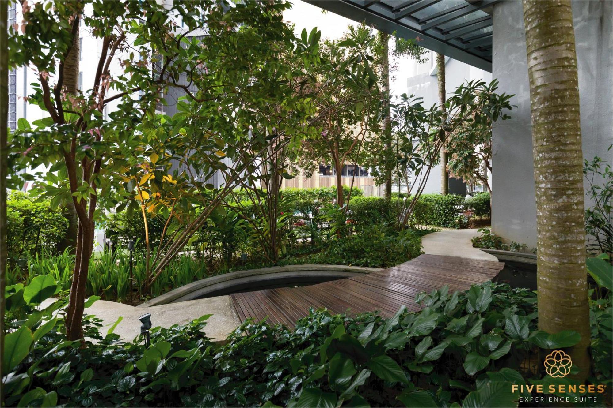 The Mews Klcc, Five Senses — Photos 3
